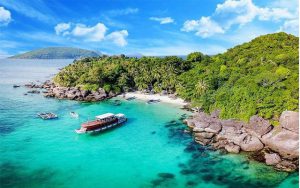 Du lịch Côn Đảo sẽ không làm bạn thất vọng khi đặt chân đến hòn đảo này