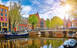Khám phá Amsterdam thành phố mang sự độc đáo và lãng mạn