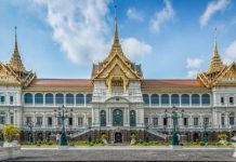 Tổng hợp những điểm du lịch Thái Lan tuyệt vời nhất Cung điện Hoàng gia Thái Lan sáng lung linh