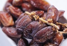 Những món ăn ngon nên thưởng thức khi đi du lịch Dubai Quả Date là đặc sản nên thưởng thức khi du lịch Dubai