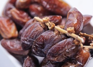 Quả Date là đặc sản nên thưởng thức khi du lịch Dubai