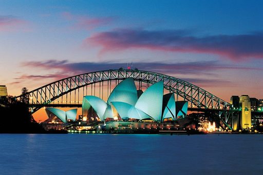 Nhà hát Opera Sydney huyền ảo bên cầu cảng Sydney