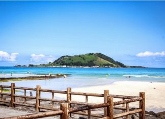 Bãi biển Hàn Quốc mùa hè