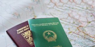 Hộ chiếu du lịch Singapore cần c&oacute; thời hạn tối thiểu l&agrave; 6 th&aacute;ng