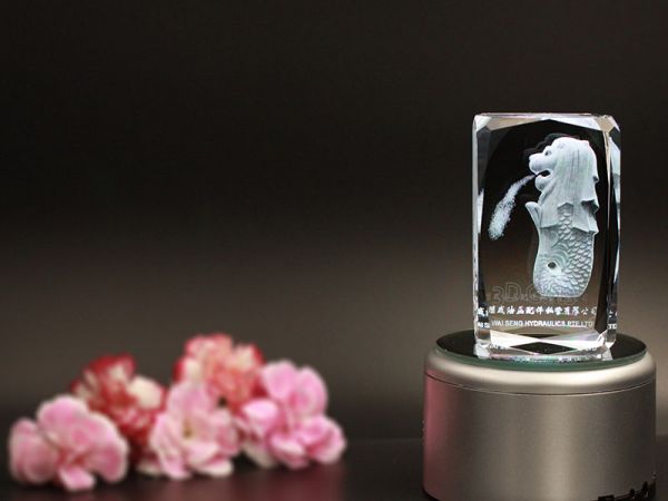 Quà tặng với biểu tượng Merlion của Singapore