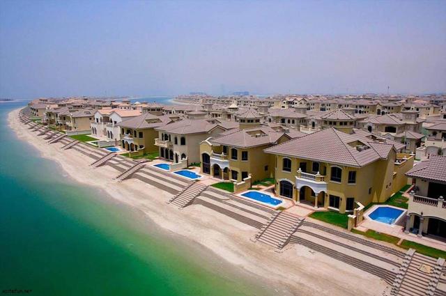 Hồ bơi sang trọng bên biệt thự cao cấp tại Palm Jumeirah Villas
