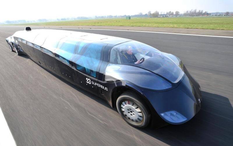 Xe buýt hiện đại ở Dubai