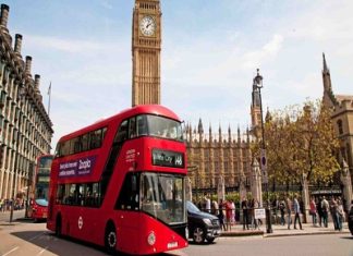 Xe buýt là phương tiện thông dụng khi du lịch Anh Quốc