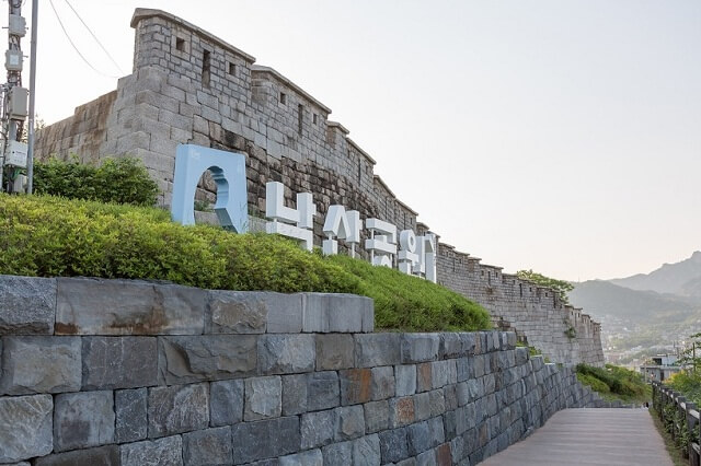 Đến với núi Naksan, bạn và gia đình sẽ được hòa mình vào thiên nhi