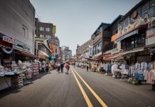 Hongdae – Thiêng đường hiện đại khiến khách du lịch Hàn Quốc trầm trồ Con phố Hongdae Hàn Quốc