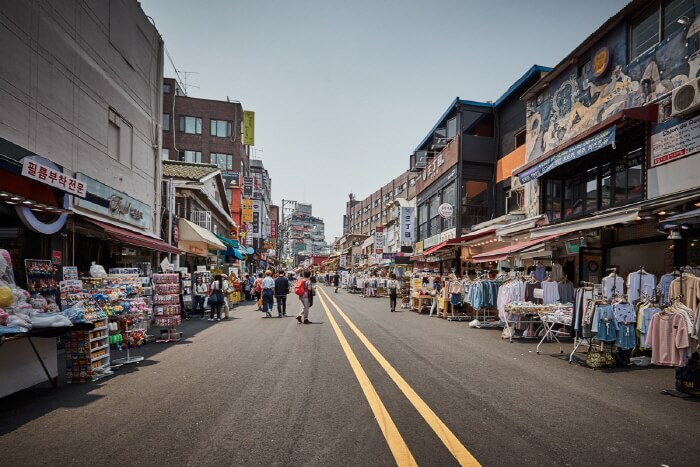 Con phố Hongdae Hàn Quốc