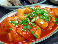 Món Bánh gạo cay Tokbokki Hàn Quốc
