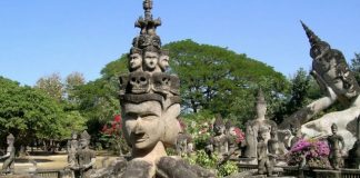 Phong cảnh thiên nhiên hùng vĩ của Lào với những ngọn núi và dòng sông êm đềm