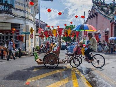 Phố ẩm thực Penang sôi động với nhiều món ăn địa phương