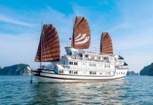 Du thuyền Hạ Long