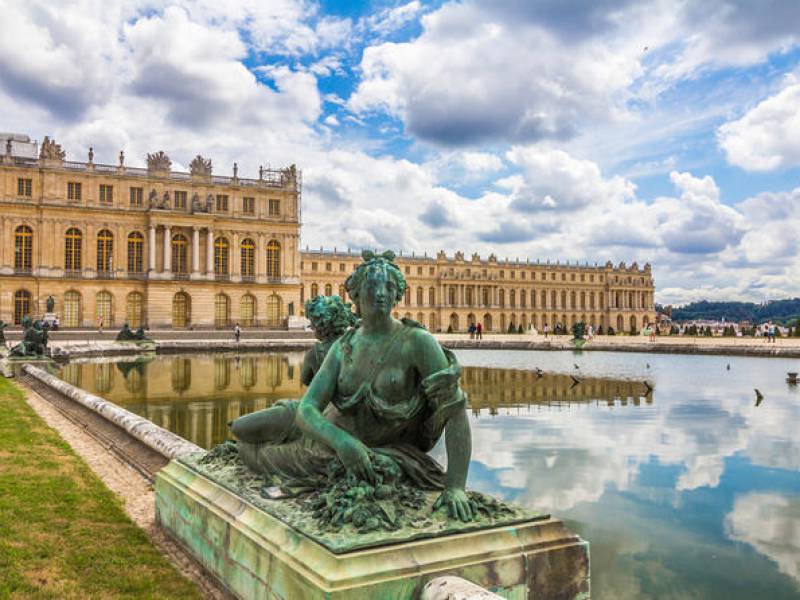 Cung điện Versailles mùa thu