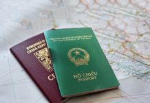 Du khách cần chuẩn bị hồ sơ đầy đủ trước khi xin visa du lịch Pháp