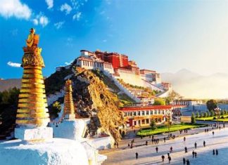 Đến mùa thu Tây Tạng nhân ngày trời xanh, mây trắng Thủ phủ Lhasa địa điểm du lịch mùa thu Tây Tạng nổi tiếng