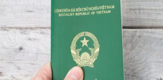 Hộ chiếu và phải đảm bảo còn hiệu lực