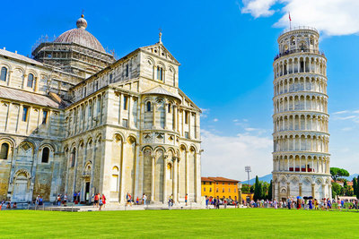 Tháp nghiêng Pisa - Biểu tượng của Italia