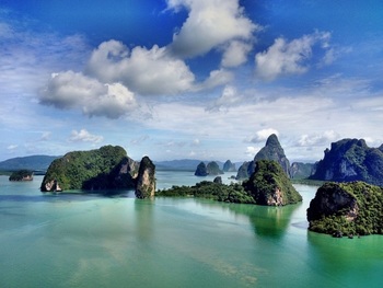 Vẻ đẹp khung cảnh trên vịnh Bái Tử Long