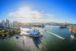 Hình ảnh một hộ chiếu và visa Úc