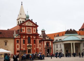 Cầm visa Cộng hòa Séc ghé thăm 5 điều kỳ lạ visa cộng hòa séc